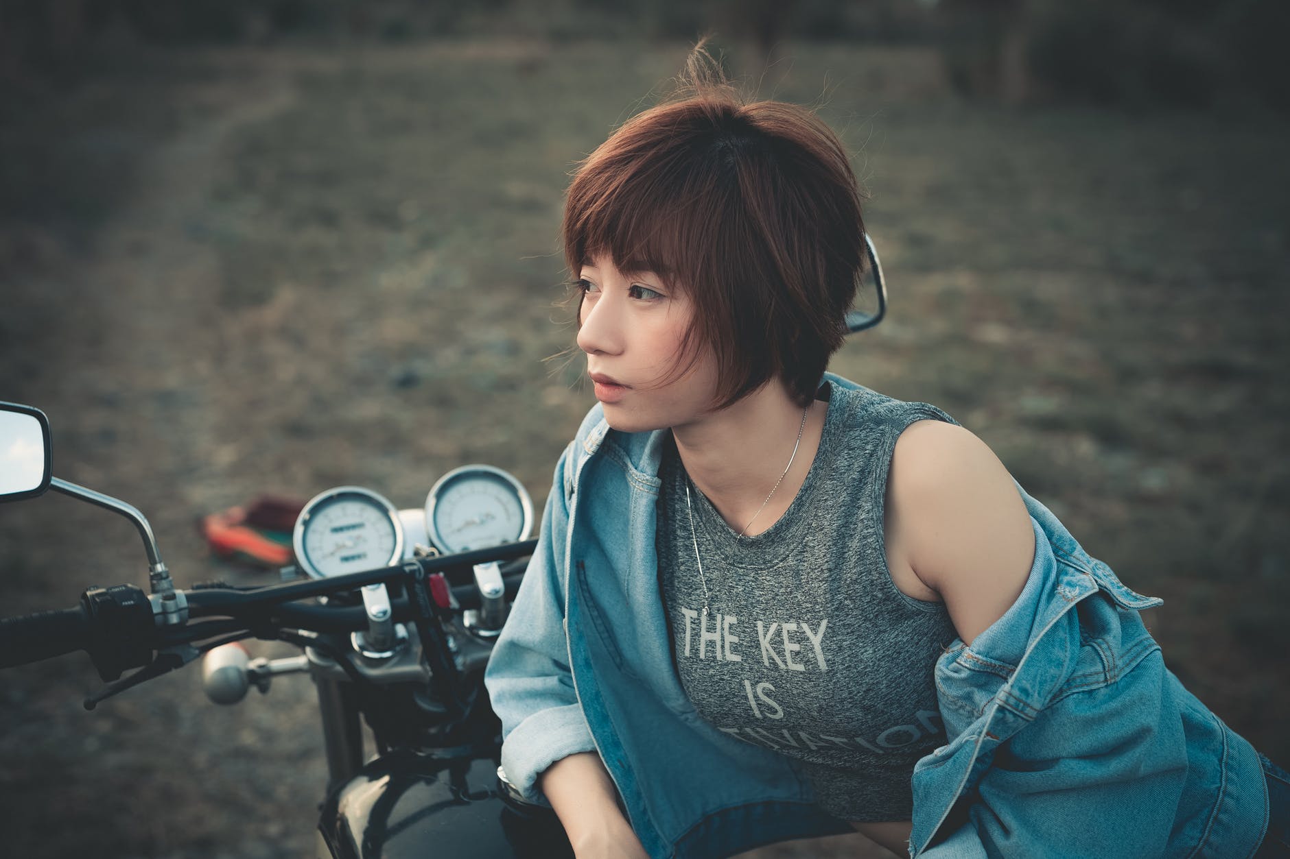 Fringe off-the-shoulde main image 1